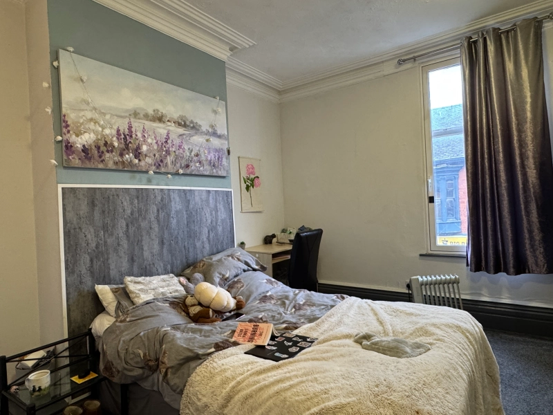 Portland Street - 4 Bed - Thumbnail 8
