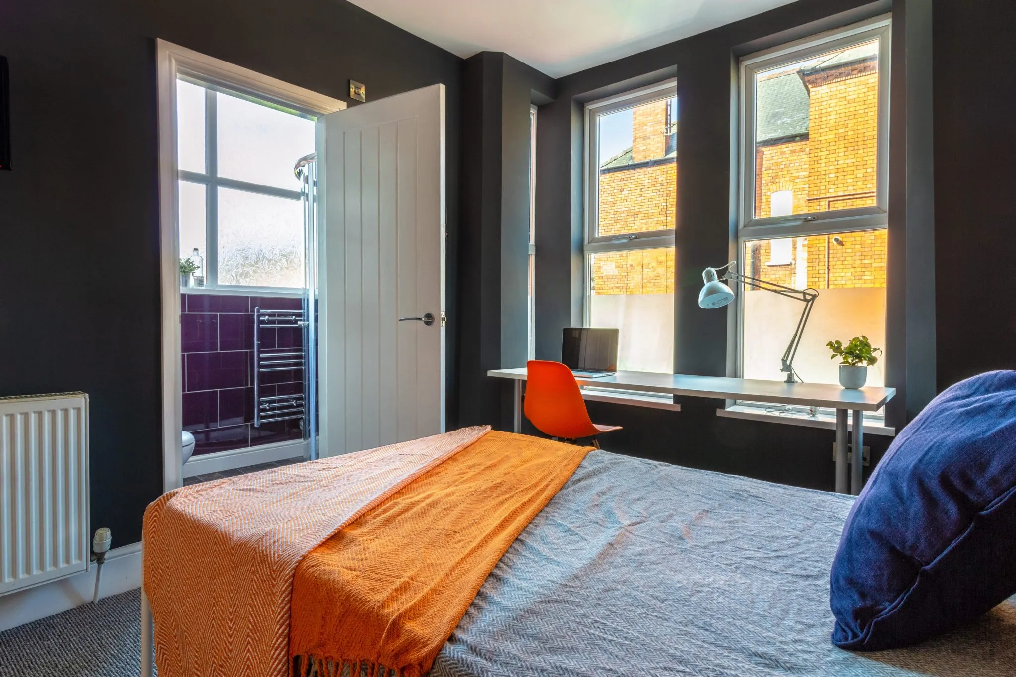Modern 6-Bed Ensuite Student Property! - Image 1