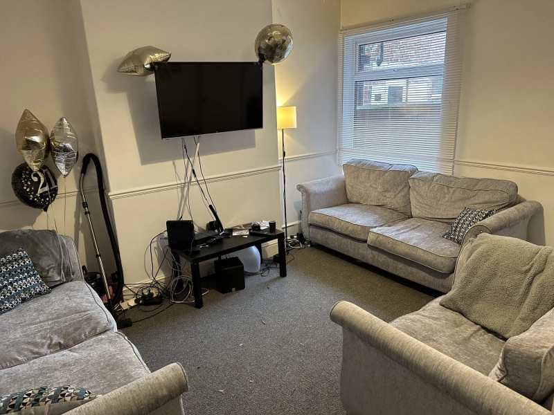 West Parade - 6 Bed - Thumbnail 1