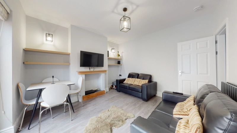 Carholme Road, LN1 1SP - 4 BED - Thumbnail 9