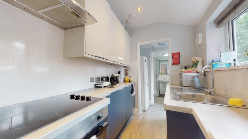 Carholme Road, LN1 1SP - 4 BED - Thumbnail 5