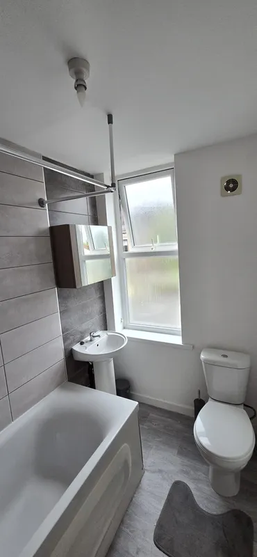 112 Lenton Boulevard // 7 Bed Student House NG7 2BZ - Image 10