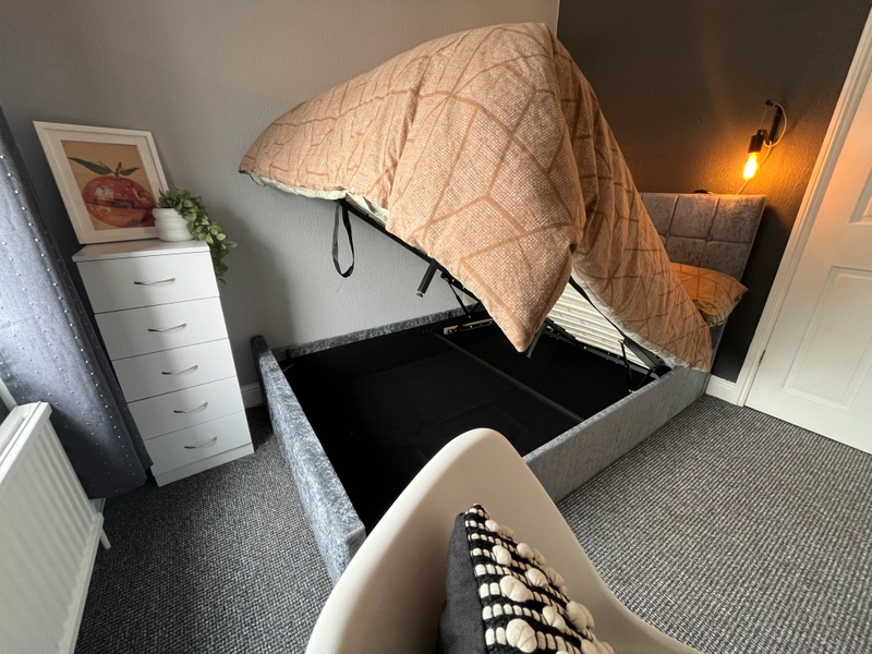 Kesteven Street - 4 Bed - Thumbnail 7