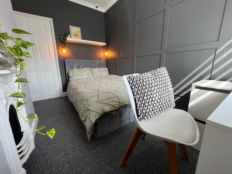 Kesteven Street - 4 Bed - Thumbnail 9