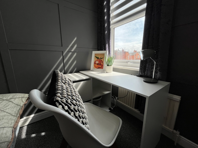 Kesteven Street - 4 Bed - Thumbnail 10