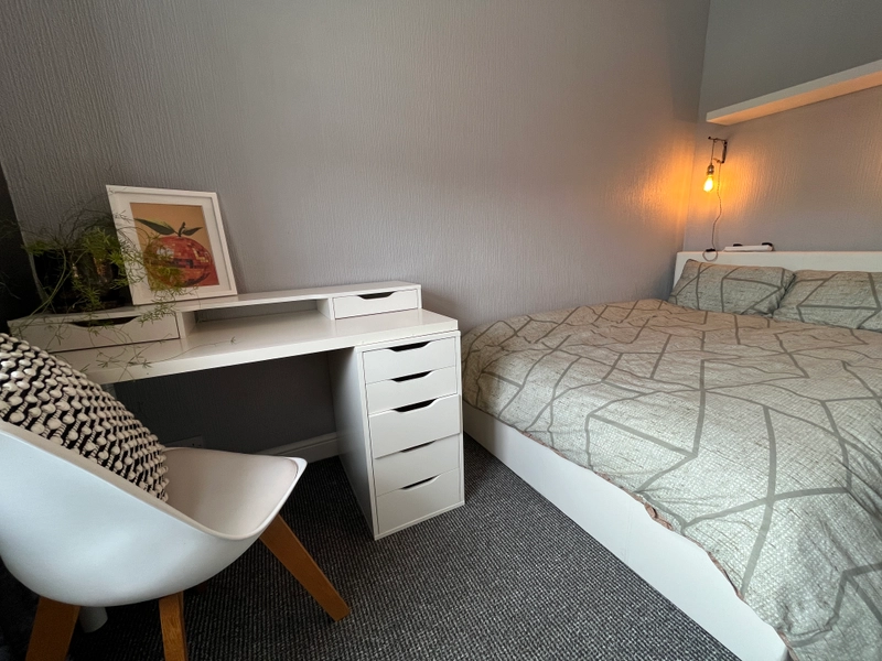Kesteven Street - 4 Bed - Thumbnail 13