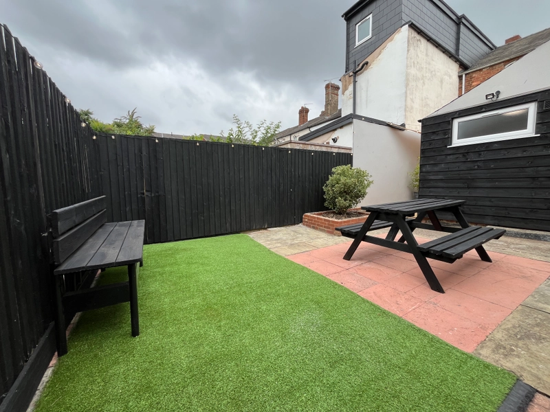 Kesteven Street - 4 Bed - Thumbnail 29