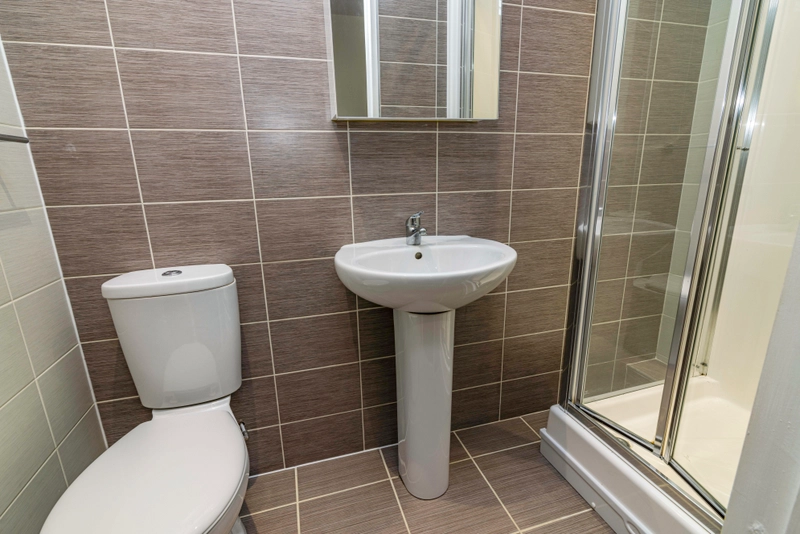 Flat 8, Lord Tennyson House, LN1 3HD - Thumbnail 8