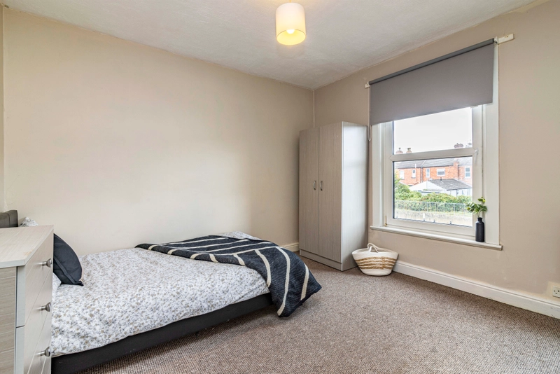 3 Bed - Bills inclusive - Sincil Bank, LN5 7TQ - Thumbnail 3