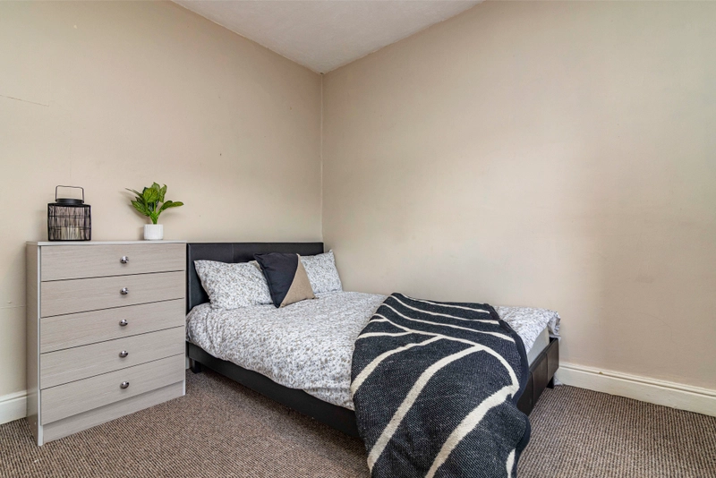 3 Bed - Bills inclusive - Sincil Bank, LN5 7TQ - Thumbnail 4
