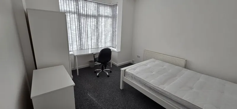 136 Lenton Boulevard // 7 Bed Student House NG7 2BZ - Image 20