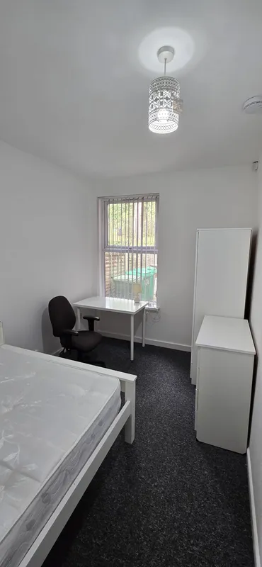 136 Lenton Boulevard // 7 Bed Student House NG7 2BZ - Image 5