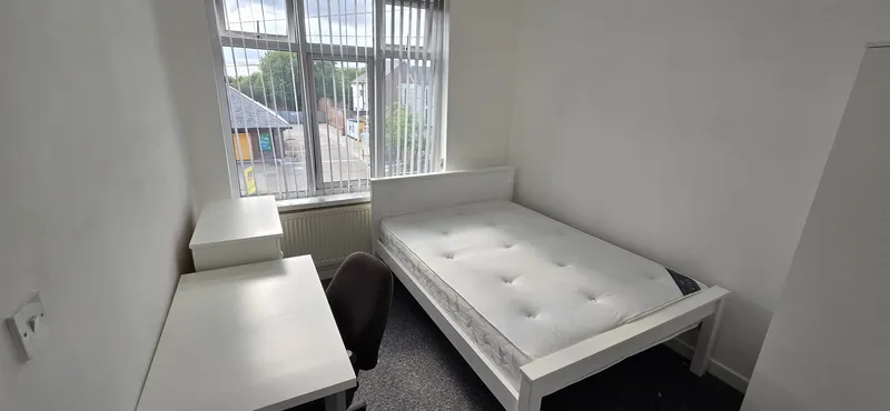 136 Lenton Boulevard // 7 Bed Student House NG7 2BZ - Image 12