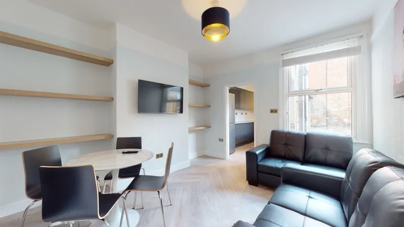 Carholme Road // West End // 4 Bed Student House // Aug 2026 - Thumbnail 6