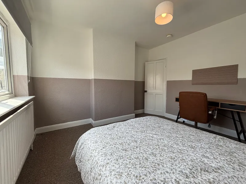 3 Bed // West End Student House // July 2026 - Thumbnail 16