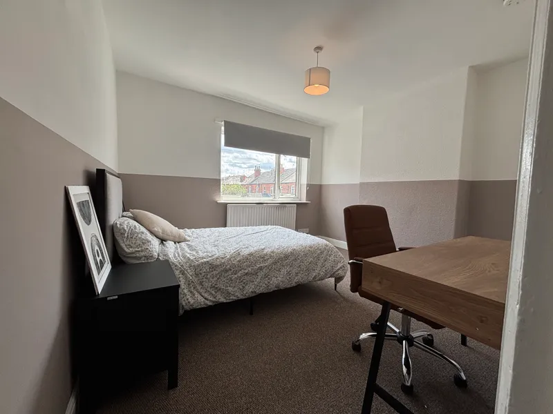 3 Bed // West End Student House // July 2026 - Thumbnail 14