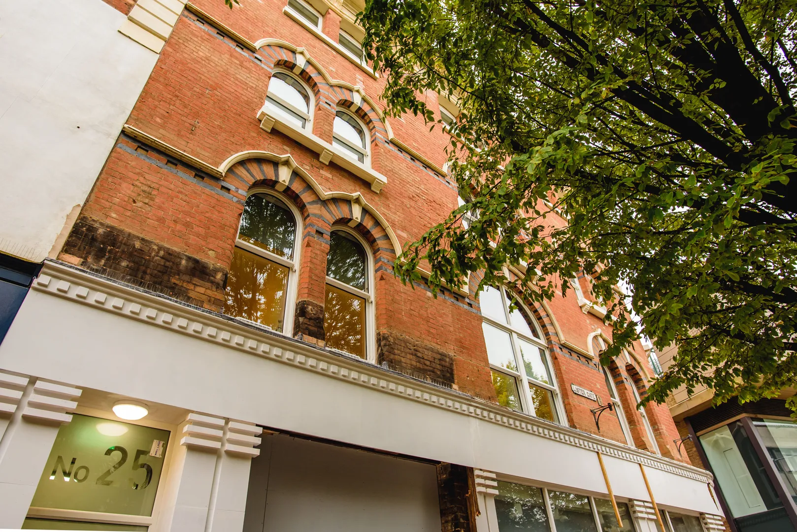 Flat B, 25 Lister Gate - Luxury 3 Bed City Centre Apartment - Image 8