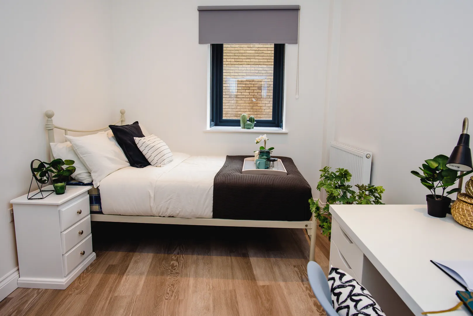 Bedroom detail