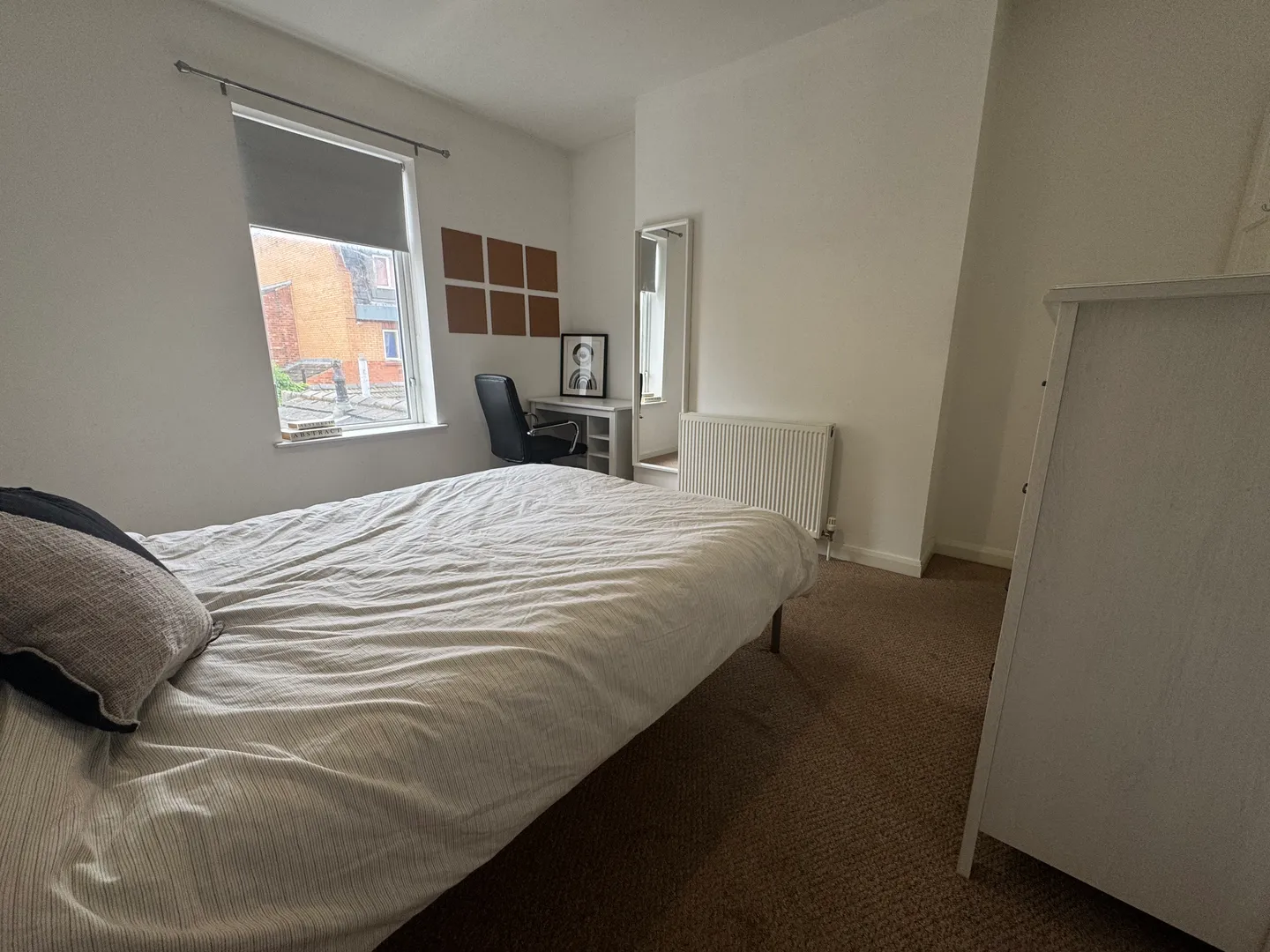 Spacious 3 Bed House // AUG 2026 - Image 19