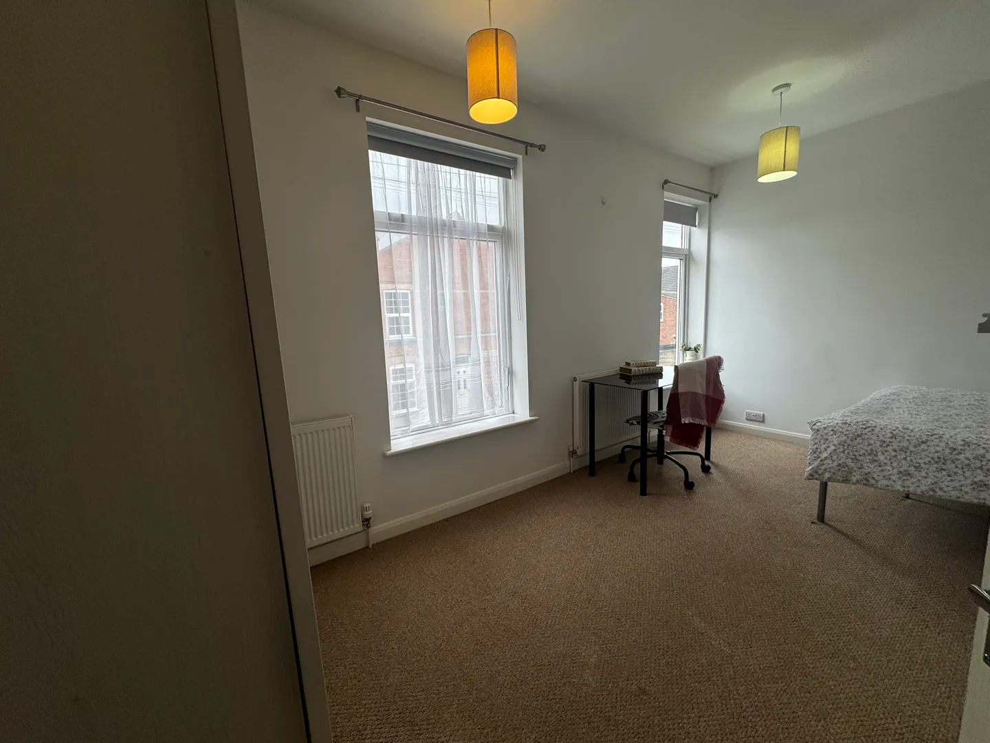 Spacious 3 Bed House // AUG 2026 - Image 17