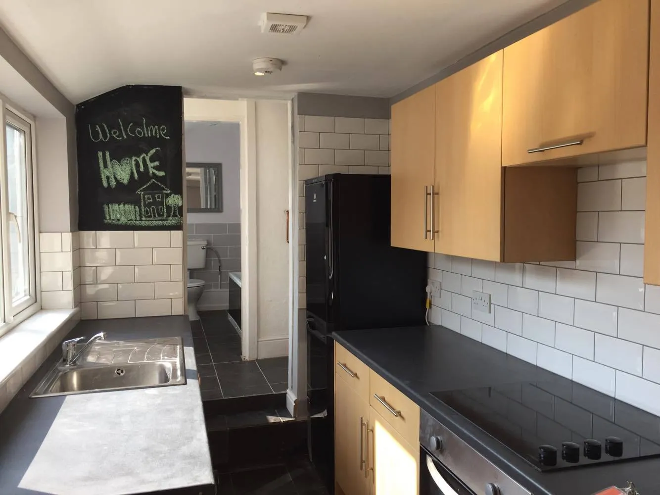 3 Bed Student House // Popular Area // Aug 2026 - Image 2