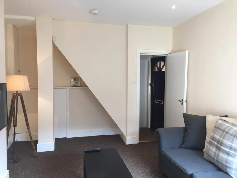 3 Bed Student House // Popular Area // Aug 2026 - Thumbnail 12