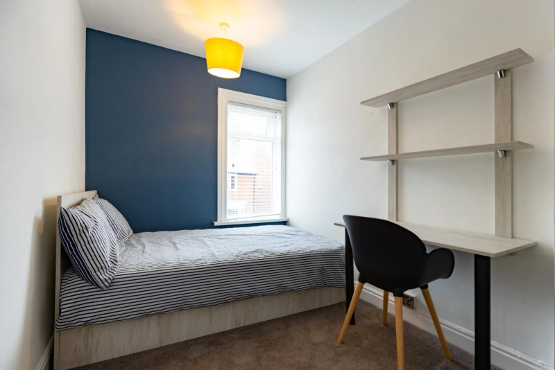 Derwent Street, LN1 1SL - 4 BED - Thumbnail 7