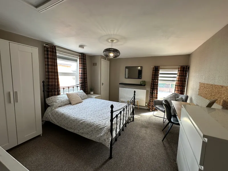 Kesteven St // 2 Bed // SEPT 2026 - Image 8
