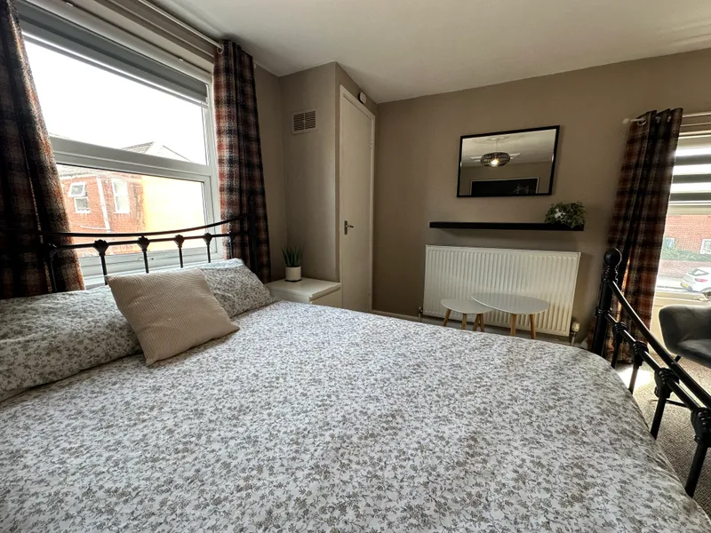 Kesteven St // 2 Bed // SEPT 2026 - Image 9