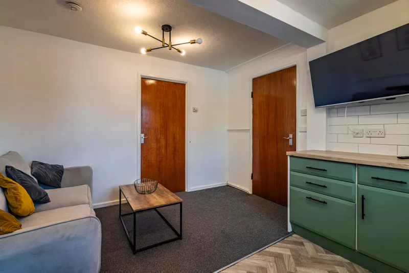 2 Bed // Student Flat // Bills Inc // Aug 2026 - Image 16