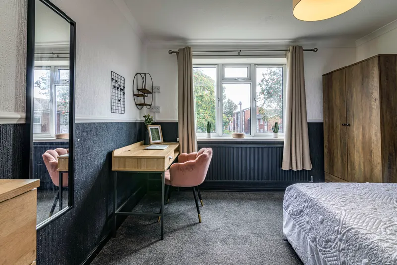 2 Bed // Student Flat // Bills Inc // Aug 2026 - Image 9