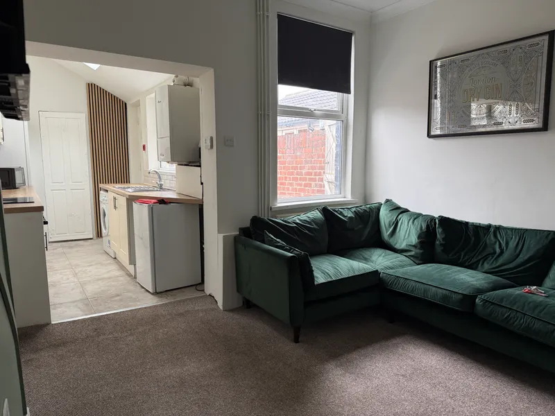 All Ensuite 4 Bed House // Aug 2026 - Image 2