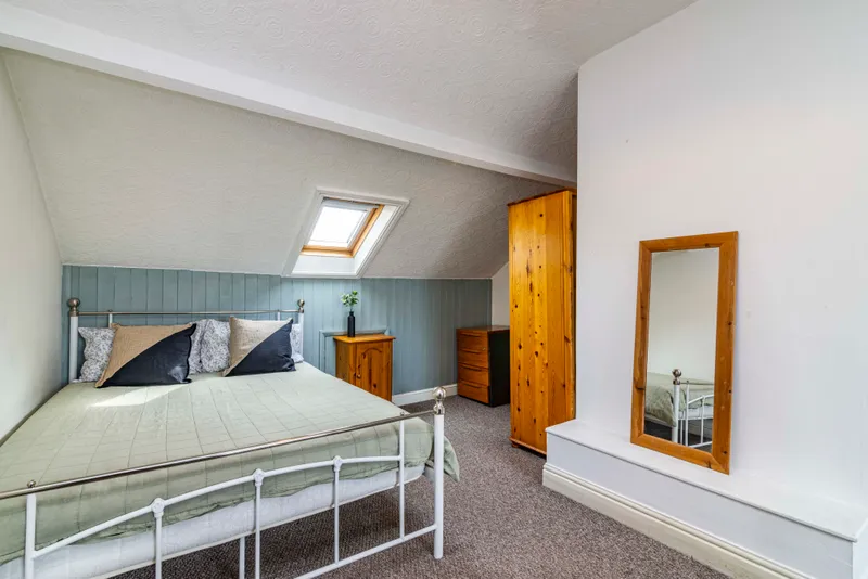 West End // 4 Bed House // Sep 2026 - Thumbnail 1
