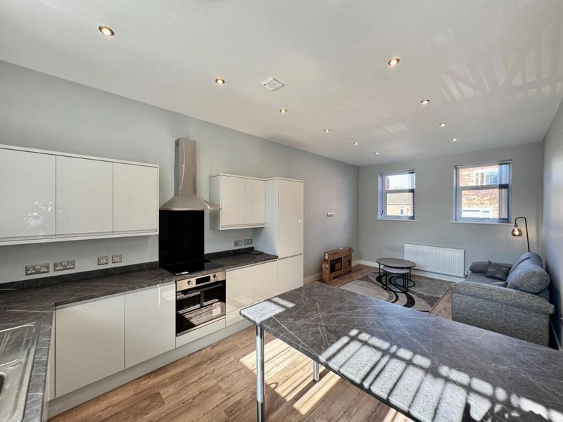 2 Bed, 2 Bath apartment, North sherwood Street NG1 4EE - Thumbnail 1