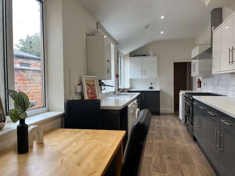 Boultham Ave // 5 Bed // JULY 2026 - Image 4