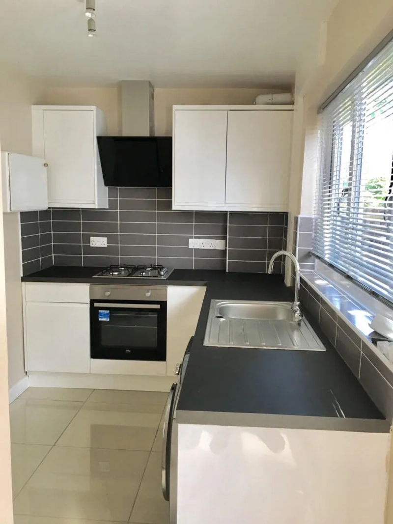 4 Bed Modern Student House - Middleton Blvd (Jubilee campus) - Thumbnail 6