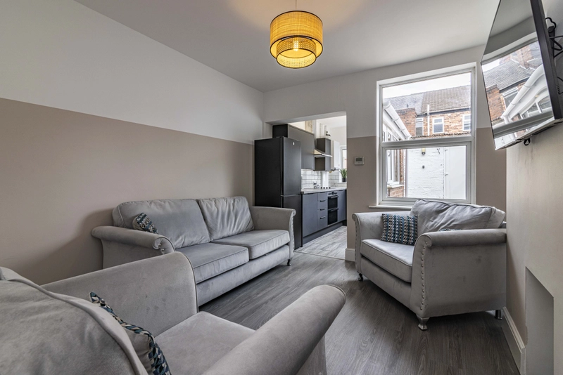 Florence Street | 4 Bed & 1 Bath | Bills Inc - Thumbnail 13