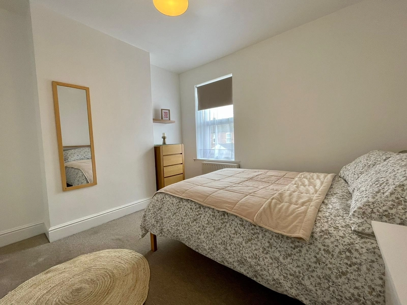 Harvey Street - 3 Bed (West End) - Thumbnail 1