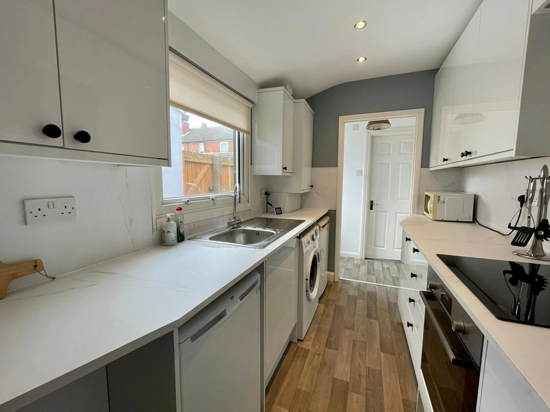 Harvey Street - 3 Bed (West End) - Thumbnail 6
