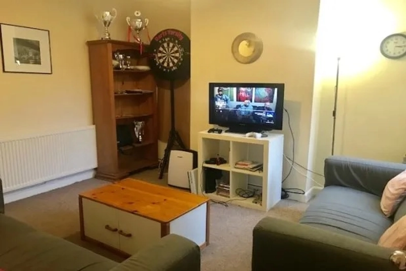 4 Bed House (West Bridgford) Hawksworth Road NG2 5FS - Thumbnail 7