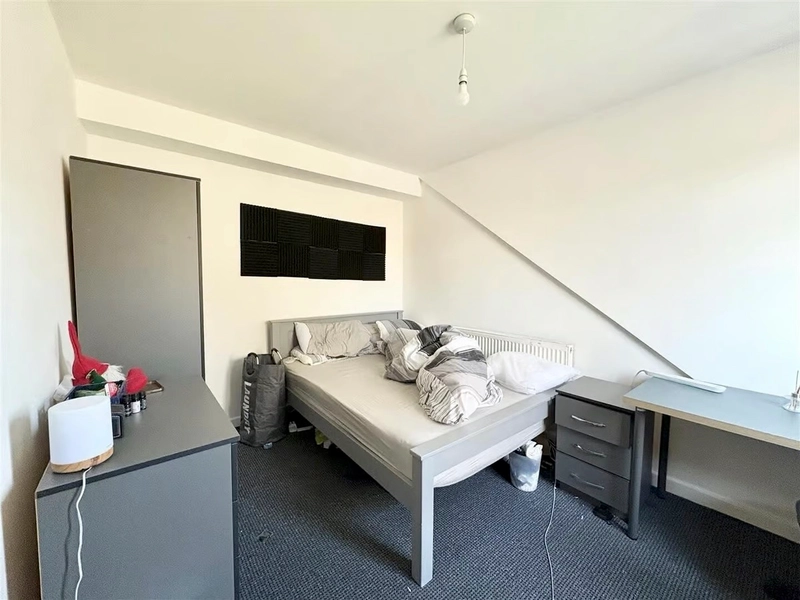 7 Bedroom student house - Lenton Boulevard NG7 2BZ - Thumbnail 5