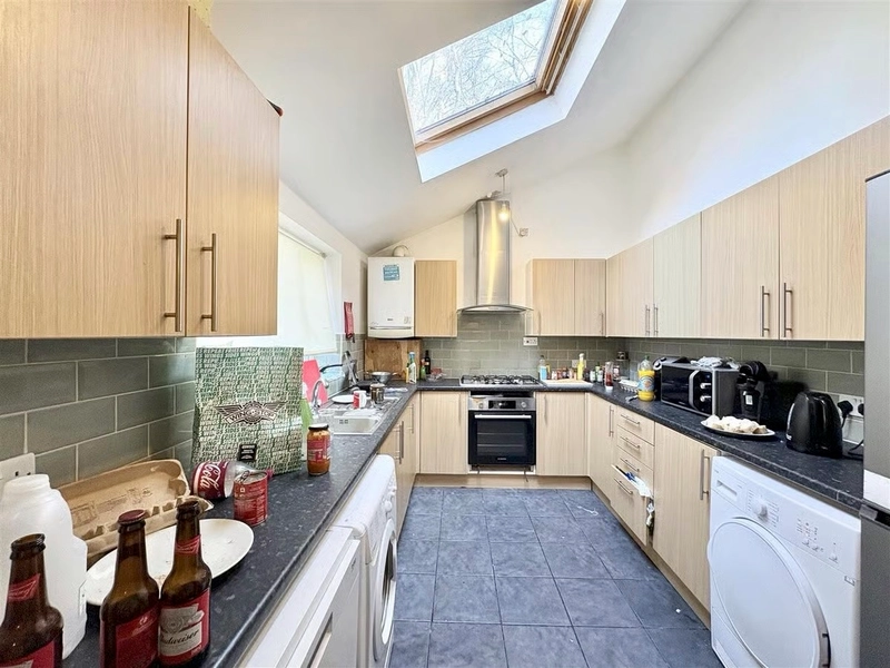 7 Bedroom student house - Lenton Boulevard NG7 2BZ - Thumbnail 13