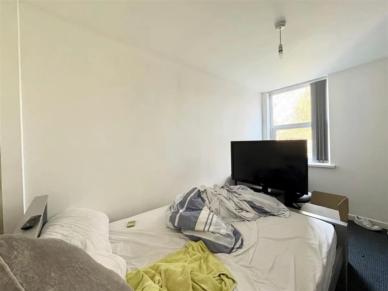 7 Bedroom student house - Lenton Boulevard NG7 2BZ - Thumbnail 6