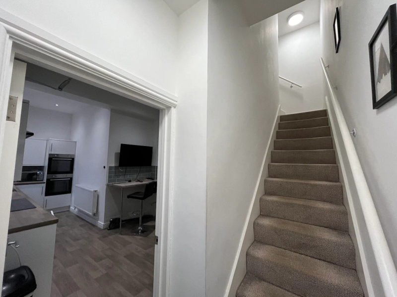 66 Monson Street - 6 Spare Rooms Available - Thumbnail 7