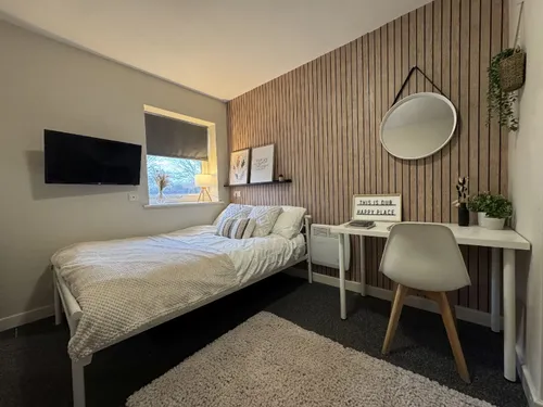 4 Bed Flat D - Student Accommodation - Thumbnail 3