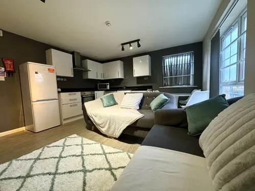 5 Bed 2 Bath -  Flat 162D - Student Accommodation - Thumbnail 3