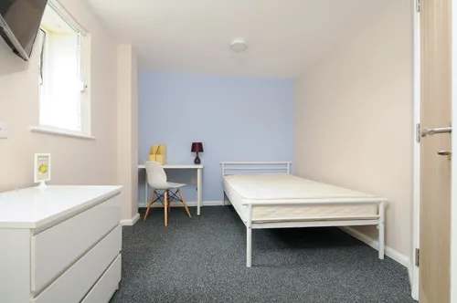 5 Bed 2 Bath -  Flat 162D - Student Accommodation - Thumbnail 4