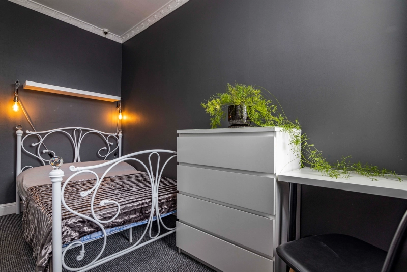 Kesteven Street - 3 Bed - Thumbnail 18