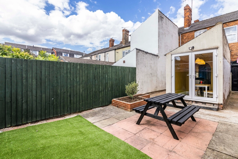 Kesteven Street - 4 Bed - Thumbnail 8