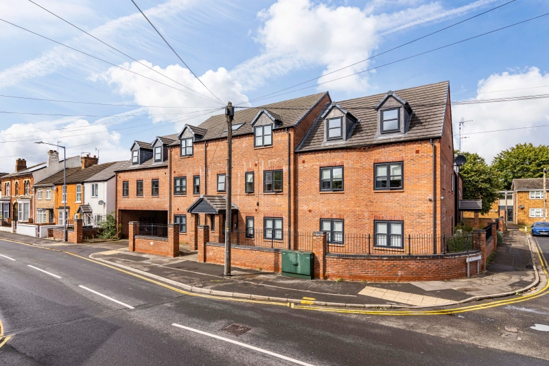 Flat 8, Lord Tennyson House, LN1 3HD - Thumbnail 22